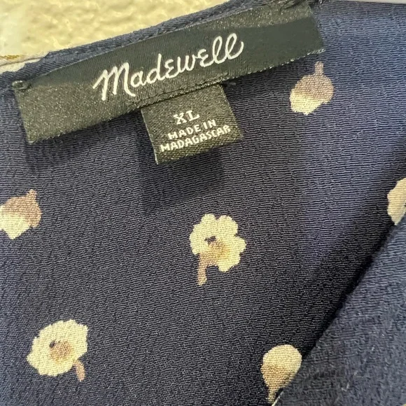 Madewell Navy Floral Blouse, XL - Picture 3 of 6
